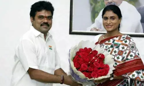 సరూర్‌నగర్ వైఎస్సార్‌టీపీ డివిజన్ ప్రెసిడెంట్‌గా గోపాలకృష్ణ