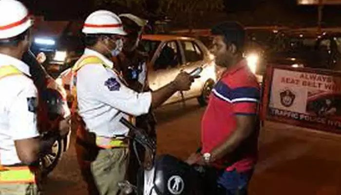 ఫిబ్రవరి డ్రంక్ అండ్ డ్రెవ్లో అంతమంది పట్టుబడ్డారా..? ఫిబ్రవరి డ్రంక్ అండ్ డ్రెవ్లో అంతమంది పట్టుబడ్డారా..?