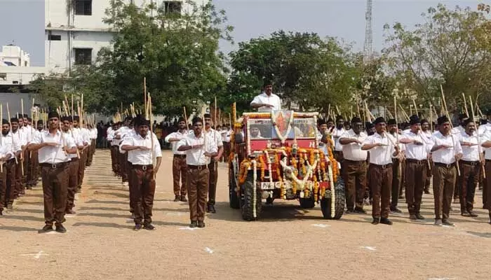 ఆర్ఎస్ఎస్ ఆధ్వర్యంలో బైంసాలో భారీ పథపంచలన్ ఆర్ఎస్ఎస్ ఆధ్వర్యంలో బైంసాలో భారీ పథపంచలన్