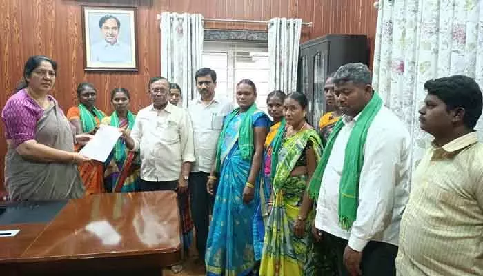 కోయపోచగూడా సాగు భూములకు హక్కు పత్రాలివ్వాలి కోయపోచగూడా సాగు భూములకు హక్కు పత్రాలివ్వాలి