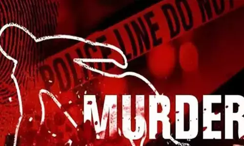 పట్టపగలు రౌడీషీటర్ దారుణ హత్య