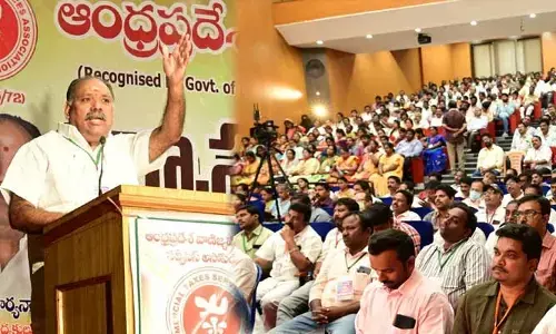 Ap News: వారి చేతుల్లోనే అధికారాలు.. మరో బాంబ్ పేల్చిన ఉద్యోగులు