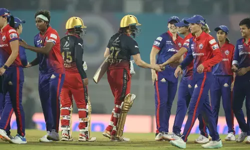 చెలరేగిన ఢిల్లీ ఓపెనర్లు.. చిత్తుచిత్తుగా ఓడిన ఆర్సీబీ