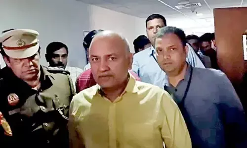 ఆయనను మానసికంగా వేధిస్తున్నది.. సీబీఐ సంస్థపై ఆప్ సంచలన ఆరోపణలు