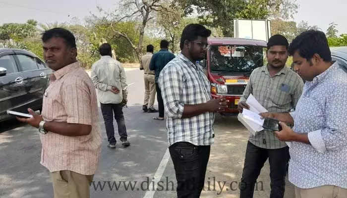 రవాణా శాఖ కొరడా..ప్రత్యేక టీంలతో వాహన తనిఖీలు రవాణా శాఖ కొరడా..ప్రత్యేక టీంలతో వాహన తనిఖీలు