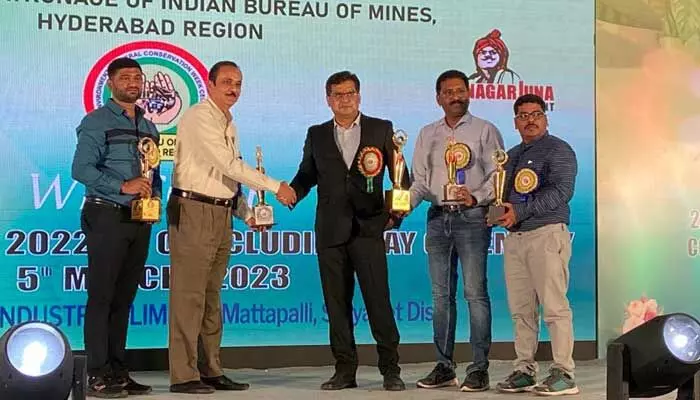 దేవాపూర్ టీఎస్ఎండీసీకి పలు అవార్డులు.. దేవాపూర్ టీఎస్ఎండీసీకి పలు అవార్డులు..