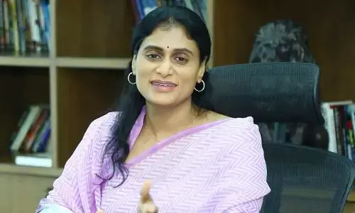 పేపర్ లీక్ ఇష్యూ: గవర్నర్ తమిళిసైకి షర్మిల బహిరంగ లేఖ