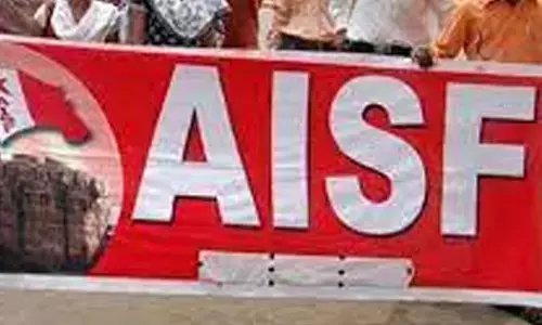 శ్రీ చైతన్య, నారాయణ విద్యాసంస్థలను నిషేధించాలి.. ఏఐఎస్ఎఫ్ రాష్ట్ర కమిటీ హెచ్చరిక