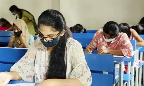 పదో తరగతి విద్యార్థలకు అలర్ట్..  ఏప్రిల్ 3నుంచి టెన్త్ పరీక్షలు