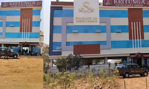 అధికారులు మొక్కలు నాటారు.. నిర్వహకులు పీకేశారు..