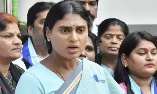 షర్మిల పార్టీలో అంతర్గత కుమ్ములాట!