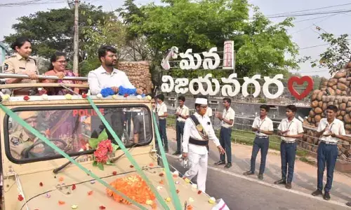 మహిళలు ఆర్ధికంగా ఎదిగితే సమాజం బాగుపడుతుంది