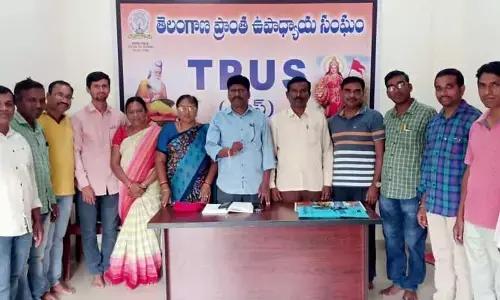 జీపీఎఫ్ ఖాతాలను ఆన్‌లైన్‌లో ఉంచాలి: బండి రమేష్