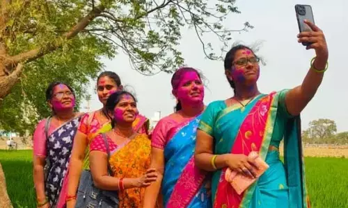 ఆర్మూర్‌లో ఘనంగా హోలీ వేడుకలు