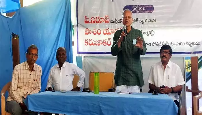 వెంటిలేటర్పై ప్రజాస్వామ్యం వెంటిలేటర్పై ప్రజాస్వామ్యం