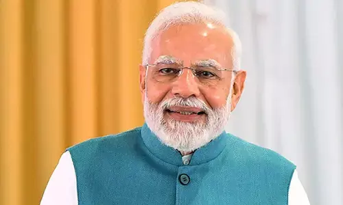 దేశ మహిళలకు ప్రధాని మోడీ శుభాకాంక్షలు