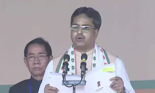 త్రిపుర సీఎంగా మాణిక్ సాహా ప్రమాణ స్వీకారం