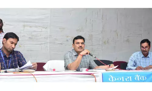 రుణ లక్ష్యాలను చేరుకోవాలి: జిల్లా కలెక్టర్ శరత్