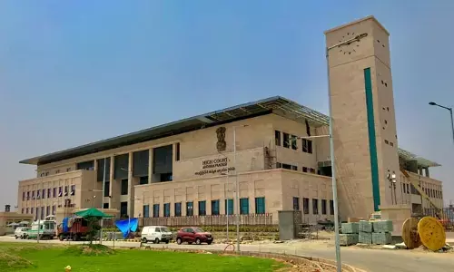 రూ. లక్ష జీతంతో హైకోర్టులో ఉద్యోగాలు