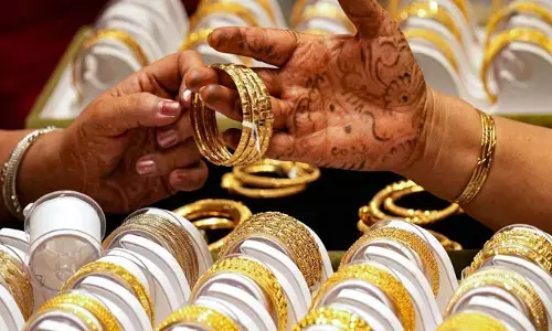 మళ్లీ పెరుగుతున్న బంగారంపై పెట్టుబడులు!