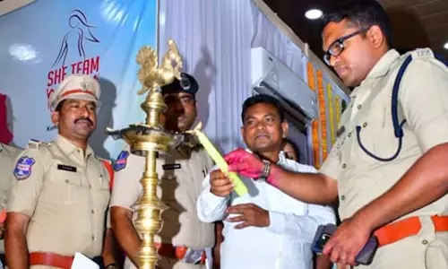 మహిళలు అన్ని రంగాలలో రాణించాలి : ఎమ్మెల్యే కాంతారావు
