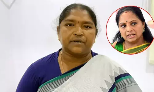 లిక్కర్ స్కాంలో విచారణ పారదర్శకంగా జరగాలి : సీతక్క