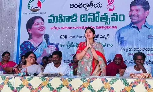 మహిళలు అన్ని రంగాలలో ఎదిగినప్పుడే ఆర్థిక స్వాలంబన సాధ్యం: గువ్వల బాలరాజు