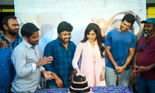 వుమెన్స్ డే: సమంతకు ఖుషి టీమ్ సర్ ప్రైజ్