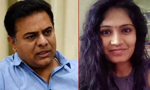 మెడికో ప్రీతి సూసైడ్ కేసు : కుటుంబాన్ని పరామర్శించిన కేటీఆర్