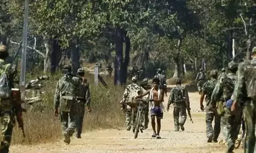 దండకారుణ్యంలో కాల్పుల మోత.. మావోయిస్ట్‌లు, పోలీసుల మధ్య ఫైరింగ్