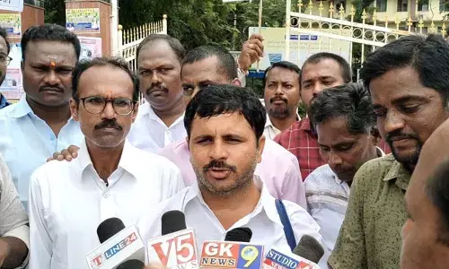 మంత్రి KTR వెంటనే ఆ వ్యాఖ్యలు ఉపసంహరించుకోవాలి: బాపురావు డిమాండ్