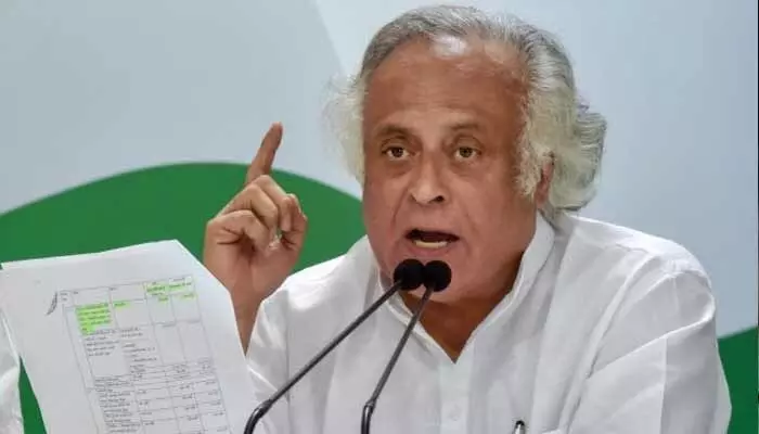 మహిళా రిజర్వేషన్ బిల్లుపై కేంద్రం వైఖరేంటో చెప్పాలి: జైరాం రమేశ్ మహిళా రిజర్వేషన్ బిల్లుపై కేంద్రం వైఖరేంటో చెప్పాలి: జైరాం రమేశ్