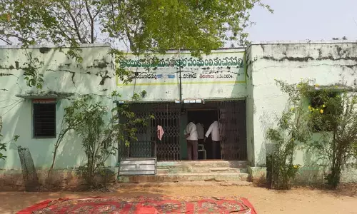 కంచనపల్లి పీఎసీఎస్‌లో రూ.25 ల‌క్ష‌ల స్కాం