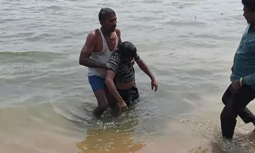 ప్రమాదవశాత్తు సద్దల చెరువులో పడి యువకుడు మృతి