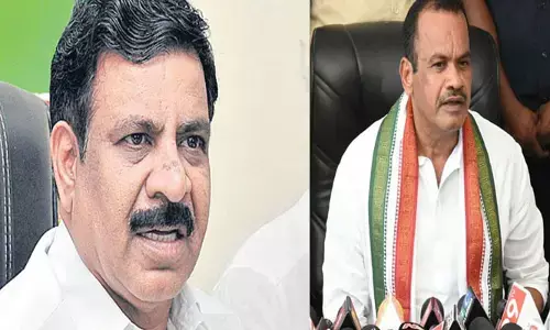 బ్రేకింగ్: MP కోమటిరెడ్డికి షాక్.. సస్పెండ్ చేయాలంటూ థాక్రేకు చెరుకు సుధాకర్ ఫిర్యాదు