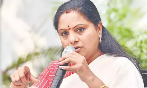 సేమ్ సీన్ రిపీట్.. మళ్లీ మౌనం వహించిన MLC కవిత!
