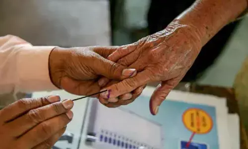 కొనసాగుతున్న కర్ణాటక ఎన్నికలు.. 224 నియోజకవర్గాల్లో పోలింగ్