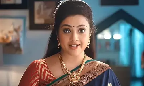భర్త చనిపోయిన తర్వాత.. మొదటి‌సారి తాను ప్రేమించిన హీరో పేరు రివీల్ చేసిన మీనా!
