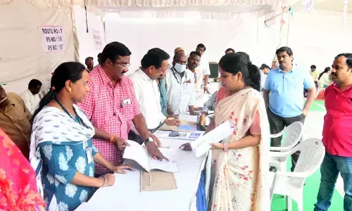 TS: నేడే టీచర్ MLC పోలింగ్.. మొత్తం ఎంతమంది బరిలో నిలిచారంటే?