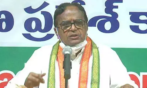 సెంటిమెంట్‌తో రాజకీయం చేయడం బీఆర్ఎస్‌కు అలవాటు : పొన్నాల లక్ష్మయ్య