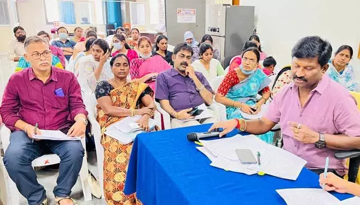 ప్రస్తుత పరిస్థితులపై కీలక సూచనలు చేసిన జిల్లా వైద్య శాఖ అధికారి.. ప్రస్తుత పరిస్థితులపై కీలక సూచనలు చేసిన జిల్లా వైద్య శాఖ అధికారి..