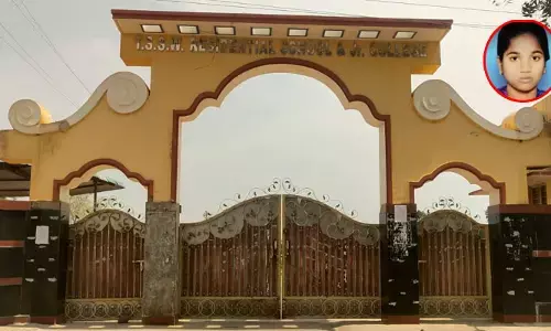 వీడని గురుకుల విద్యార్థిని నిఖిత మృతి మిస్టరీ