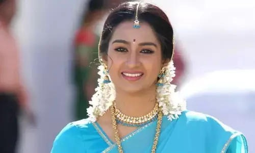 నటి లయ వరస ఇంటర్వ్యూల వెనుక ఇంత ప్లాన్ ఉందా.. భారీ స్కెచ్ వేసిదంట!