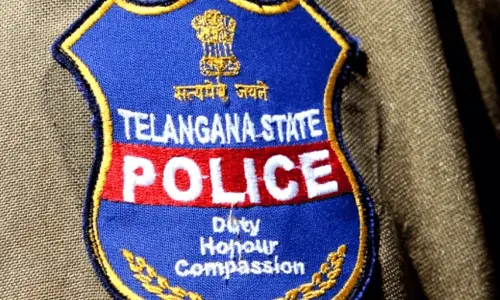 ప్రవీణ్ ఫోన్‌లో మహిళల నగ్న ఫొటోలు.. పోలీసుల కీలక నిర్ణయం