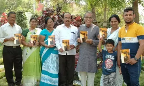 చిన్నోడి  ముక్తకాలు పుస్తకావిష్కరణ..