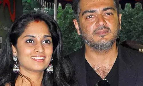విడాకుల రూమర్స్‌కు చెక్‌ పెట్టిన స్టార్ జోడి.. రొమాంటిక్ పిక్ వైరల్