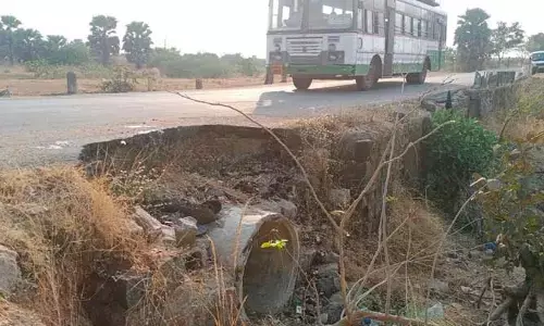 ప్రమాదకరంగా మారినా పట్టించుకోరా..?