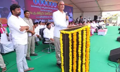 చెన్నూరు దశ, దిశను మార్చిన ఉద్యమ నాయకుడు బాల్క సుమన్: మంత్రి హరీశ్ రావు