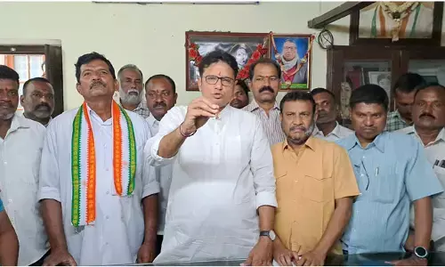పేపరు లీకేజీపై ప్రభుత్వం బాధ్యత వహించాలి: ఎమ్మెల్యే శ్రీధర్ బాబు