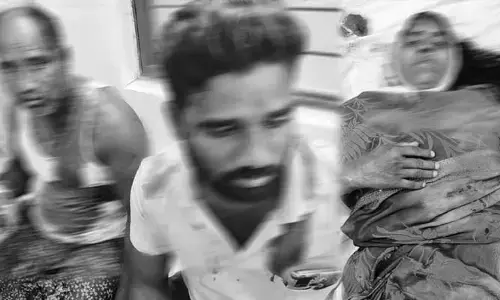 Jammalamadugu: సెంట్రింగ్ కర్రలు, రాళ్లతో దాడులు.. ఇరువర్గాలకు గాయాలు